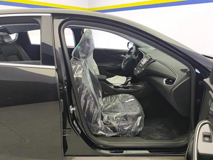 Фото 8 - Chevrolet Malibu XL