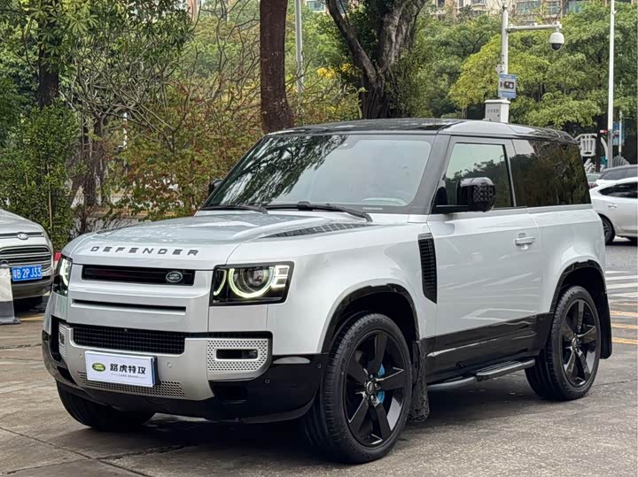 Фото 1 - Land Rover Defender