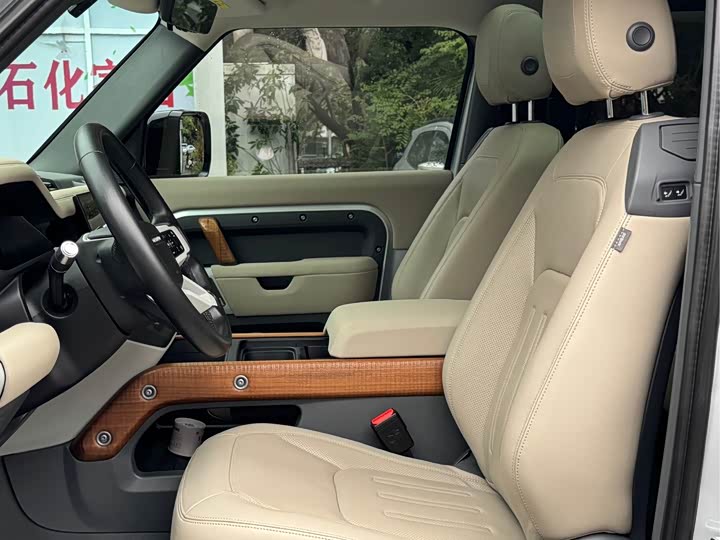 Фото 5 - Land Rover Defender