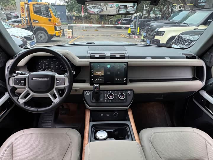 Фото 9 - Land Rover Defender