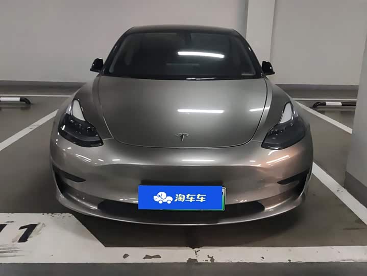 Фото 2 - Tesla Model 3