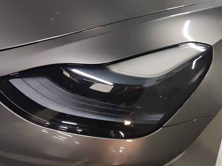 Фото 5 - Tesla Model 3