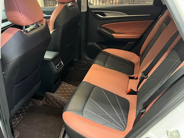 Фото 6 - Changan Eado Plus