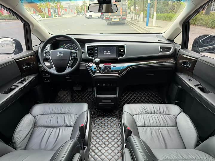 Фото 5 - Honda Odyssey