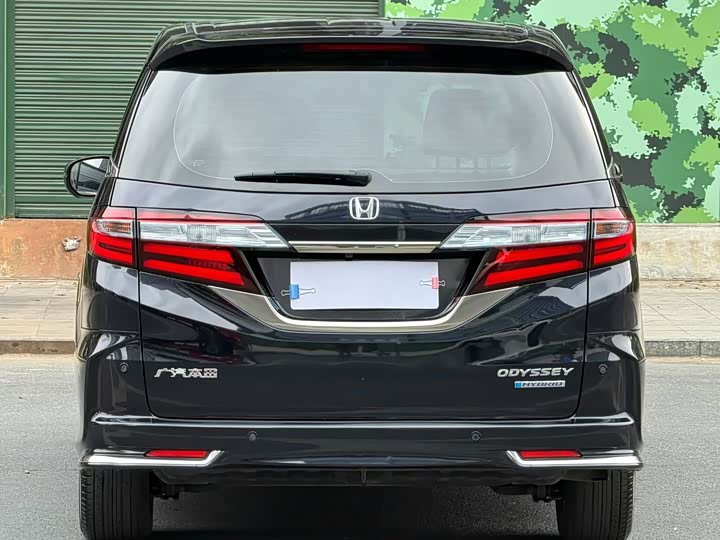 Фото 8 - Honda Odyssey