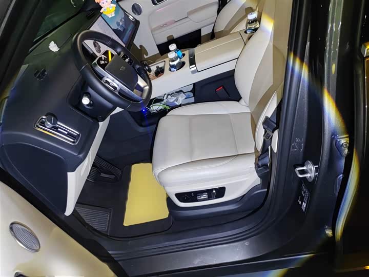 Фото 8 - LiXiang L8