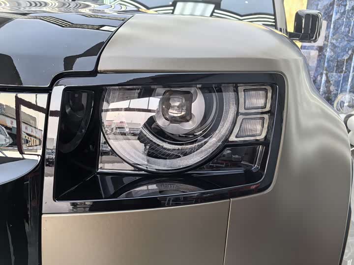 Фото 4 - Land Rover Defender