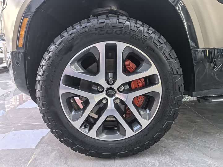 Фото 5 - Land Rover Defender