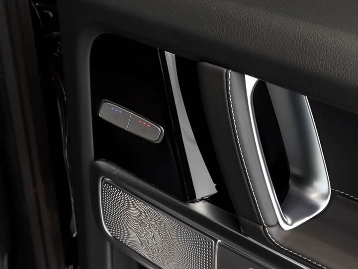 Фото 9 - Mercedes-Benz G-Class AMG