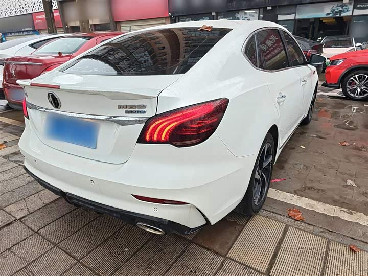 Фото 7 - MG Motor 6