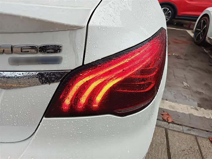 Фото 8 - MG Motor 6