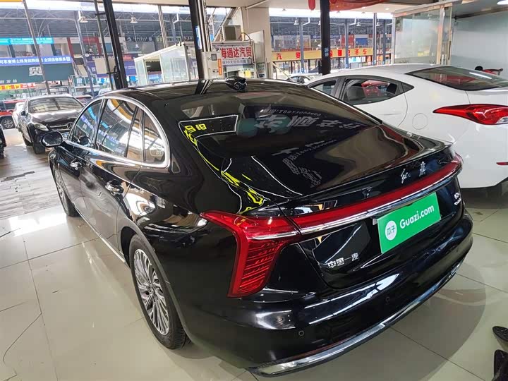 Фото 5 - Hongqi H5