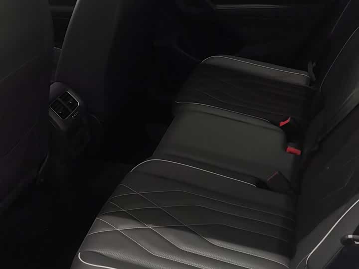 Фото 5 - Volkswagen Tiguan L Pro