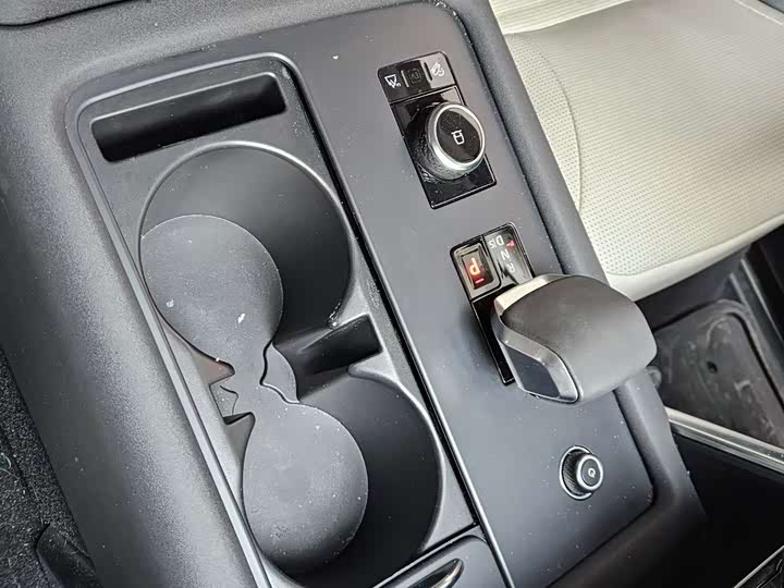 Фото 6 - Land Rover Discovery