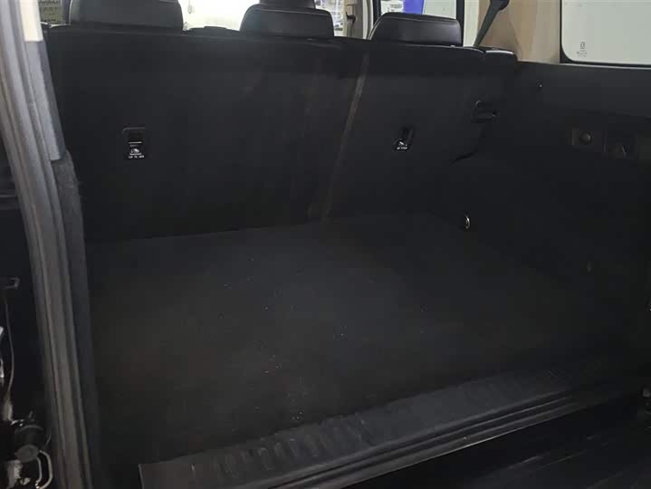 Фото 4 - Tank 300