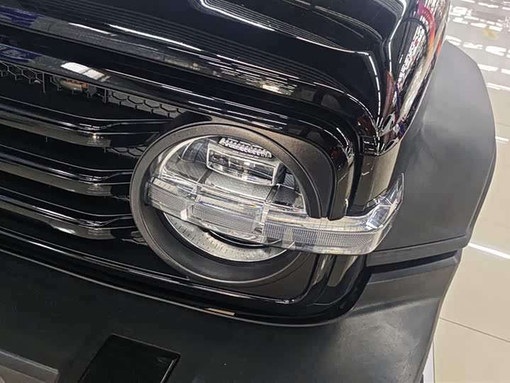 Фото 5 - Tank 300