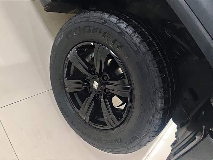 Фото 6 - Tank 300