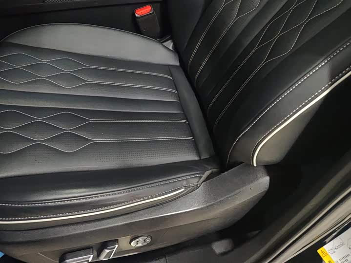 Фото 9 - Tank 300