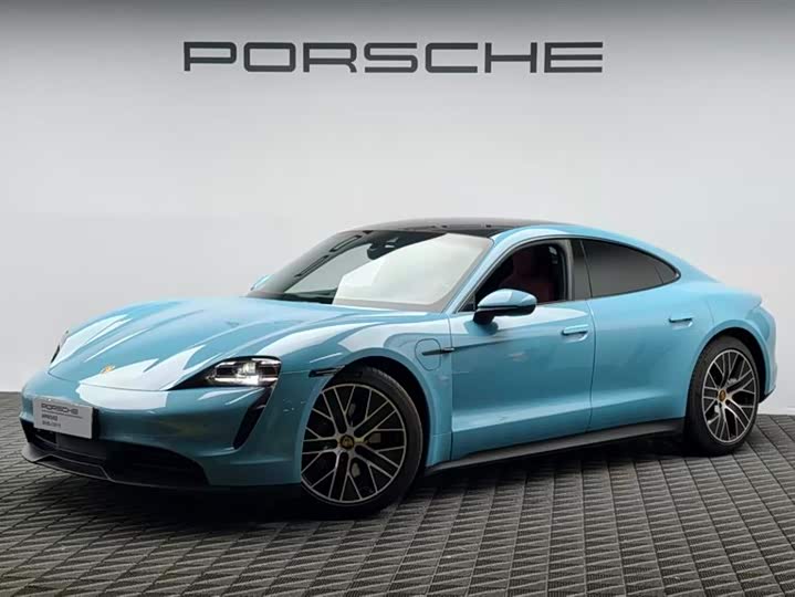 Фото 1 - Porsche Taycan