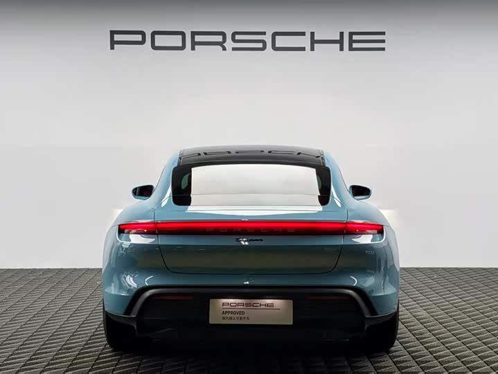 Фото 5 - Porsche Taycan