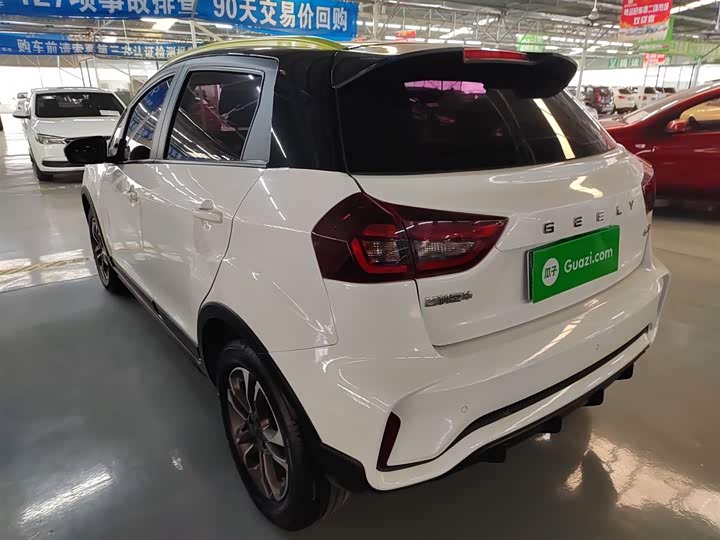 Фото 5 - Geely Geometry EX3