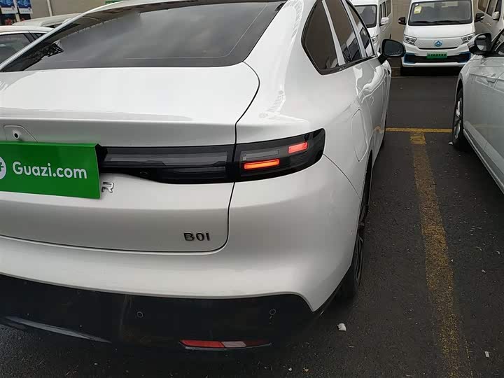 Фото 8 - Leapmotor B01