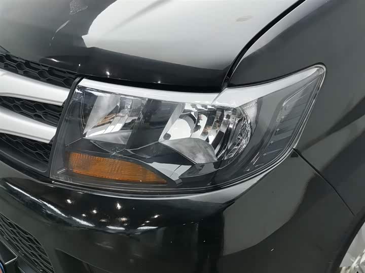 Фото 6 - JAC Refine M3