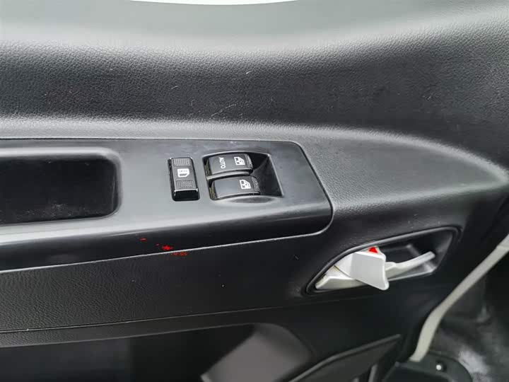 Фото 8 - JAC Refine M3