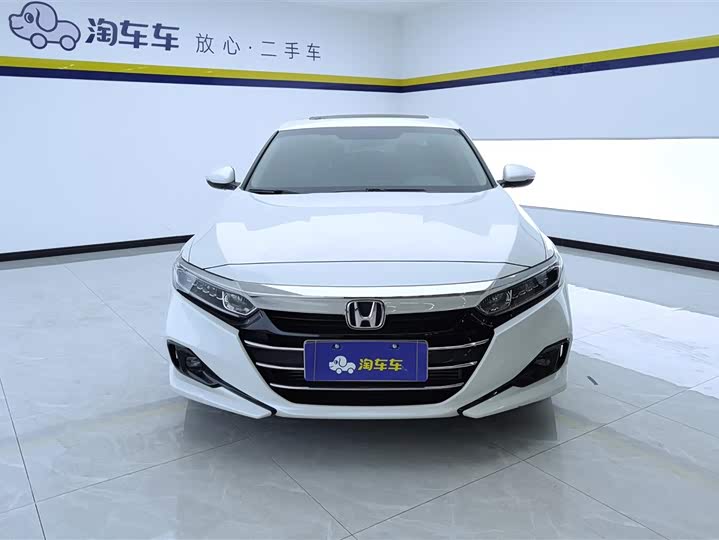 Фото 2 - Honda Accord