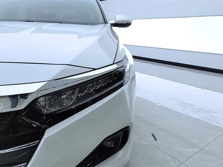 Фото 5 - Honda Accord