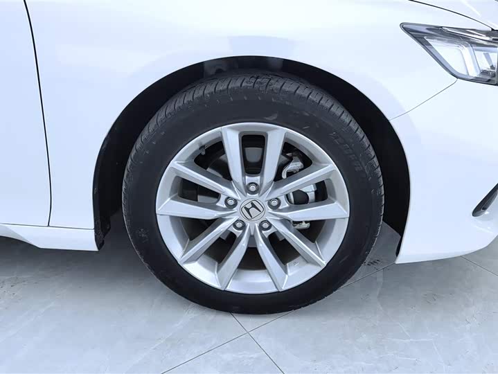 Фото 6 - Honda Accord