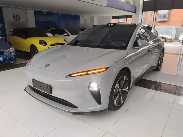 Фото 2 - Nio ET5T