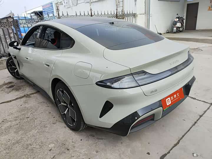 Фото 2 - Xiaomi SU7