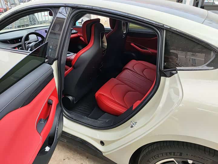 Фото 7 - Xiaomi SU7