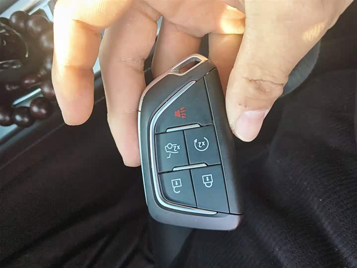 Фото 9 - Cadillac CT5