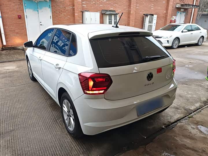 Фото 5 - Volkswagen Polo