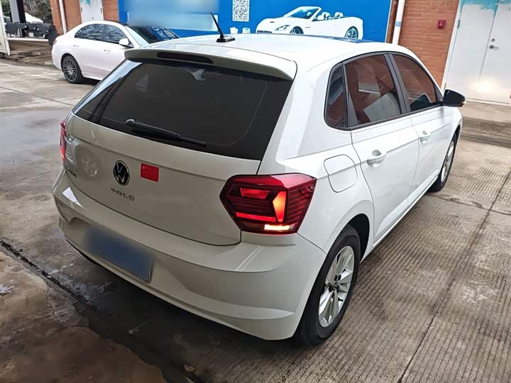 Фото 7 - Volkswagen Polo