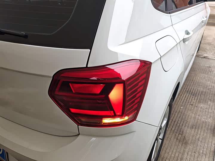 Фото 8 - Volkswagen Polo