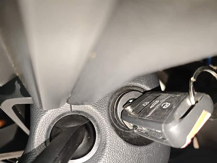 Фото 9 - Volkswagen Polo