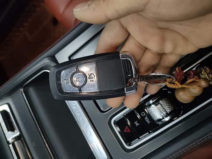 Фото 9 - Lincoln Z (Zephyr)