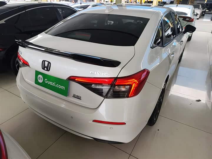 Фото 7 - Honda Civic