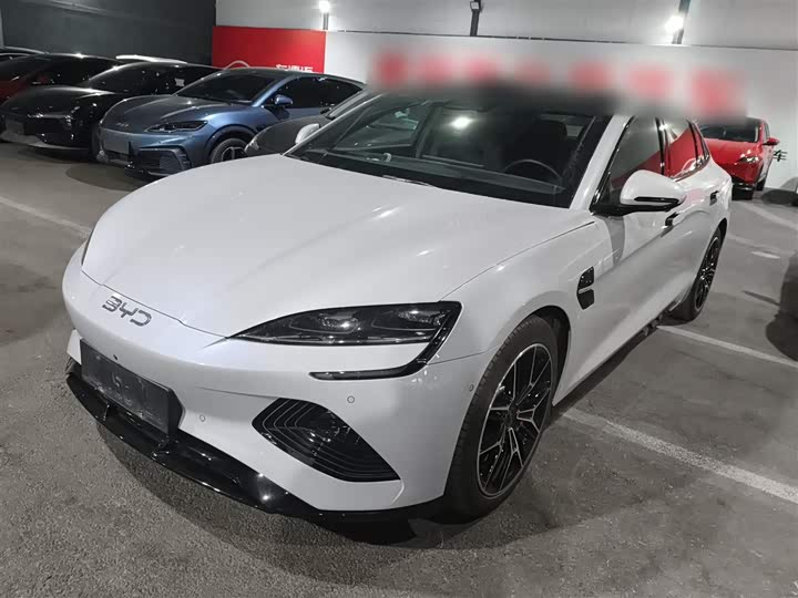 Фото 2 - BYD Seal