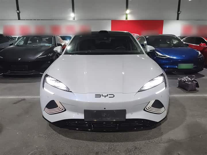 Фото 3 - BYD Seal