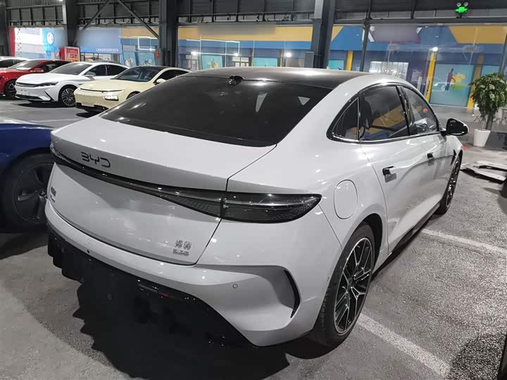 Фото 7 - BYD Seal