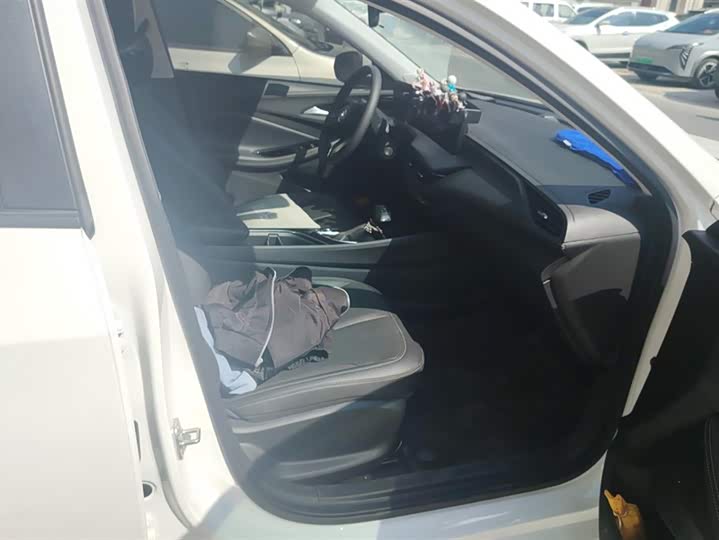 Фото 8 - Buick Verano