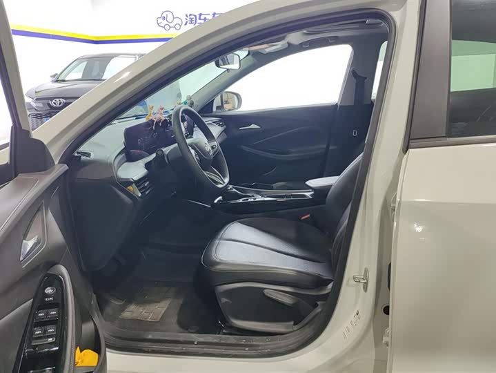 Фото 9 - Buick Verano