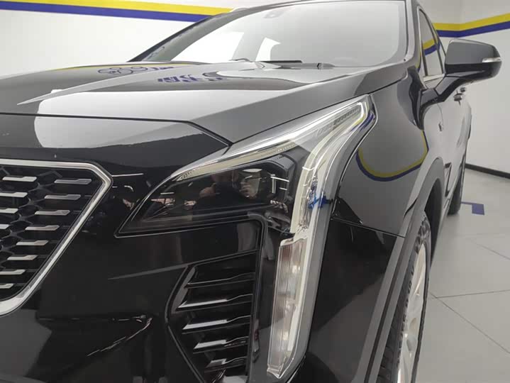 Фото 4 - Cadillac XT4