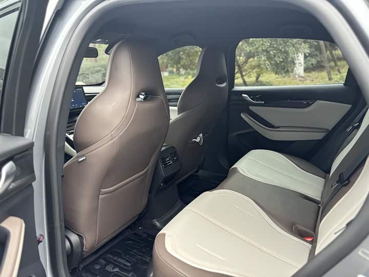 Фото 2 - BYD Qin Plus