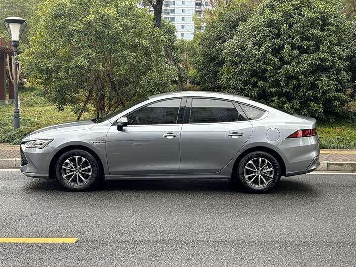 Фото 9 - BYD Qin Plus