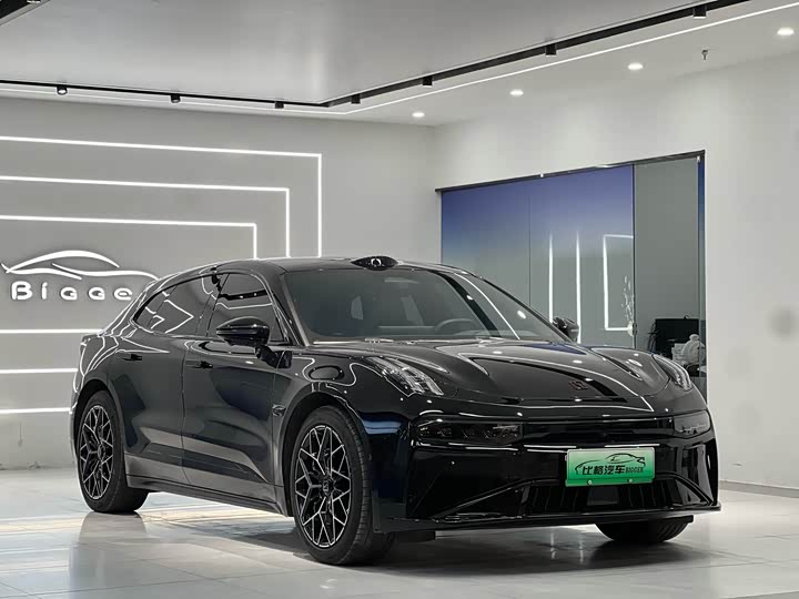 Фото 3 - Zeekr 001